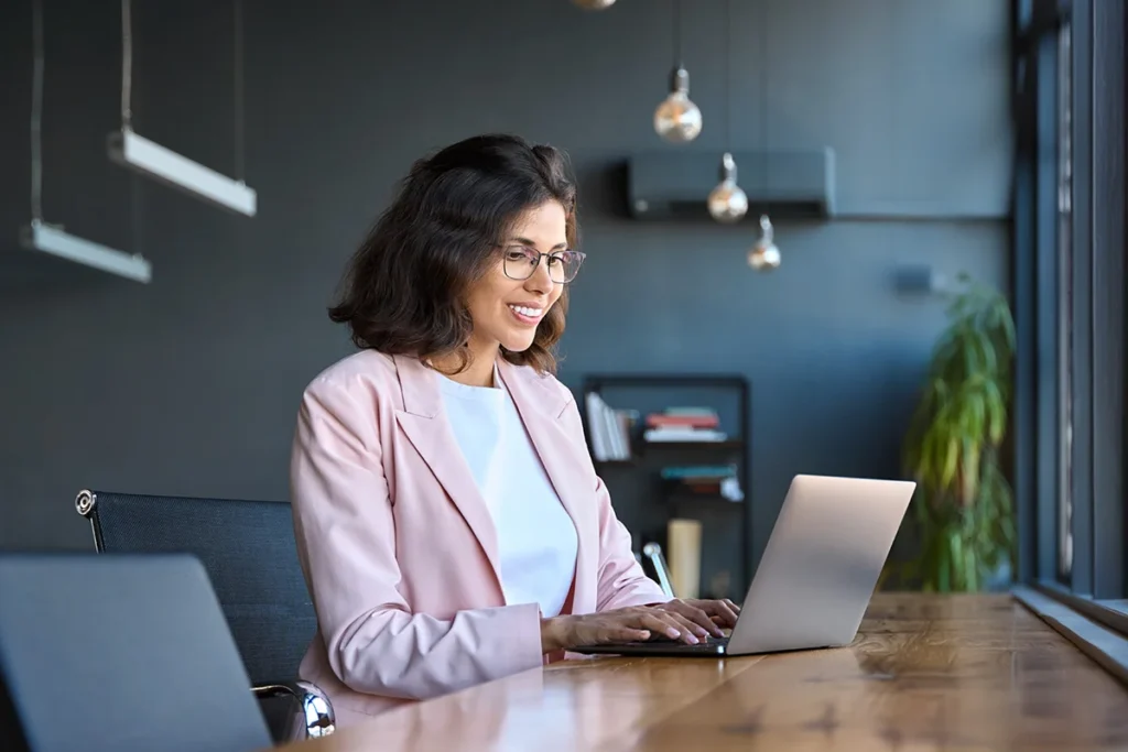 Software working on a laptop
